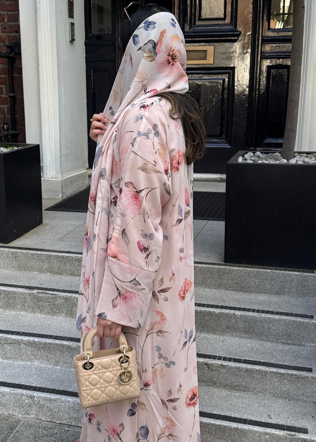 ELARA | Floral peach